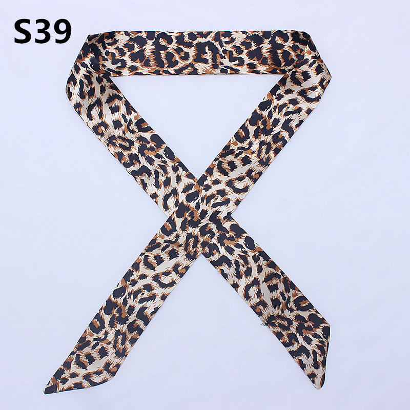 47 colori di Marca Bandana Pic - Silk Neck Scarf recensione e prezzo