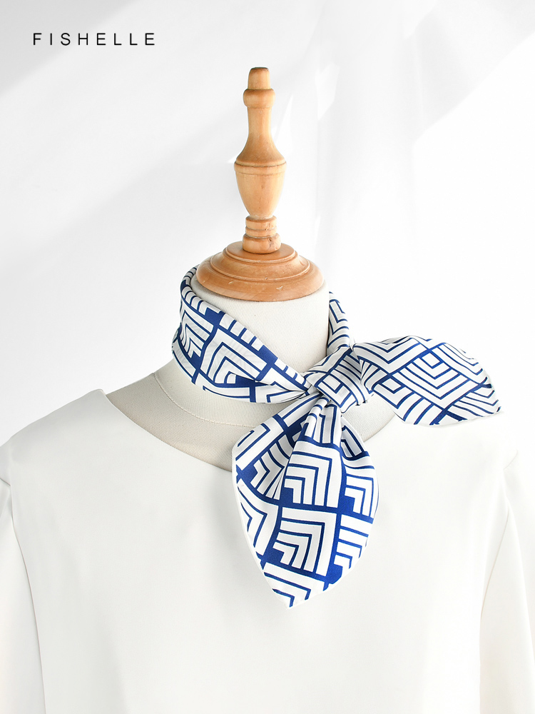 Cinese classico blu bianco por - Silk Neck Scarf recensione e prezzo
