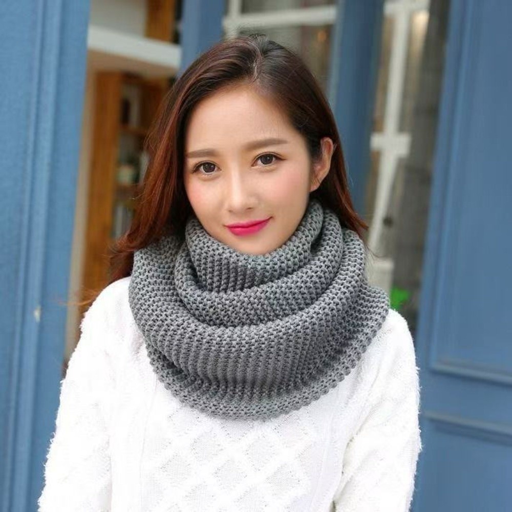 Sciarpa a Collo Alto a Tinta U - Infinity Scarf Knit recensione e prezzo